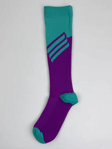 Calcetines deportivos transpirables Calcetines de rizo de fútbol de tubo largo Medias de compresión para unisex - Product Image 2