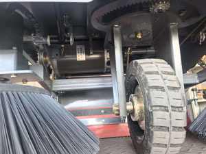 Barredora eléctrica de piso azul de diseño Cyberpunk de alta dimensión 2025 con salida de 48kw y presión de 30KG para una fácil maniobra - Product Image 4