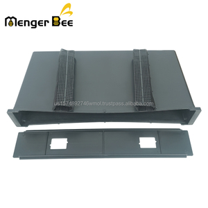 New Plastic Deep Bee Feeder with Cap and <b>Ladder</b> System for Over <b>Frame</b> Bee Feeding - Product Image 3