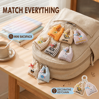 Mini sac fourre-tout Kawaii en peluche, porte-clés brodé, breloque de sac en forme de fruit, accessoire de sac à dos doux à carreaux vichy, cadeau unique