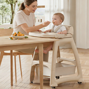 Chaise haute pour bébé en plastique de style KFC pour hôtel, <span class=keywords><strong>restaurant</strong></span>, usage commercial, réglable, avec ceinture de sécurité à cinq points, unisexe, vente en gros - Product Image 3