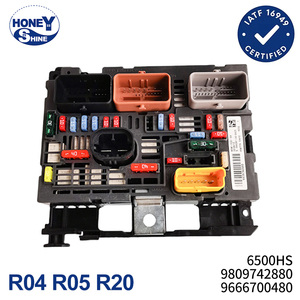9809742880 9666700480 6500HS pour <span class=keywords><strong>Peugeot</strong></span> <span class=keywords><strong>307</strong></span> 308 408 Citroën C4 Saga Boîte à fusibles BSM R04 R05 R20 - Product Image 1