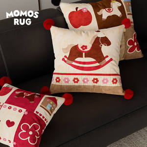 Coussin décoratif carré lavable Momos Rug Rocking Horse pour canapé et voiture, design animalier fantaisie avec pompons - Product Image 1