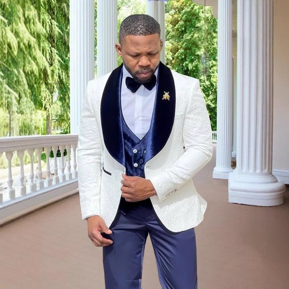 Men's Gold Paisley Shawl Lapel Tuxedo - Slim Fit White Prom Wedding Suit