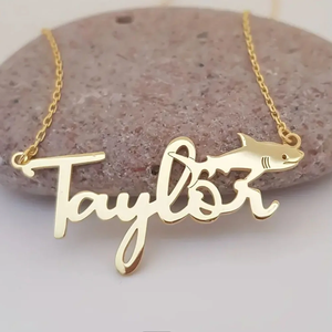 Collar de Moda Personalizado con Nombre en Chapado de Oro de 18K, <span class=keywords><strong>Cadena</strong></span> de Acero Inoxidable con Diseño de Dibujos Animados para Niña, Venta al por Mayor de Joyería - Product Image 2