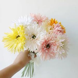 Flor Artificial de Crisantemo Gerbera de Seda, Tallo Único, Alta Simulación, Decoración Moderna para el Hogar - Product Image 2