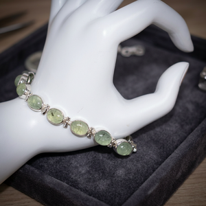Bracelet jonc tendance pour homme en argent plaqué, style claquant et ajustable, idéal pour les soirées - Product Image 2