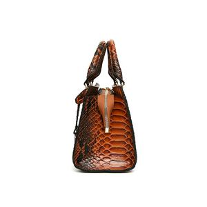 अनुकूलित लोगो हैंडबैग, वास्तविक लिगटर से बने कस्टम लोगो हैंडबैग उत्पाद कैटलॉग देखने के लिए हमसे संपर्क करते हैं। - Product Image 2