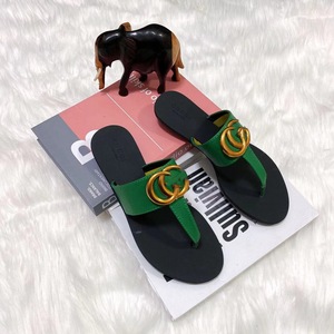 <span class=keywords><strong>Sandali</strong></span> <span class=keywords><strong>infradito</strong></span> piatti da <span class=keywords><strong>donna</strong></span> in pelle sintetica con decorazioni in metallo slip-on, stile europeo-americano, collezione Estate 2026 - Product Image 3