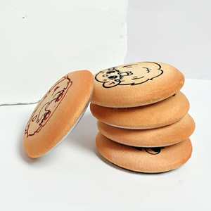 Badges en peluche personnalisés à motif d'idole, vente en gros, cadeaux promotionnels d'affaires à bas prix, fabricant de pin's en fer blanc - Product Image 4