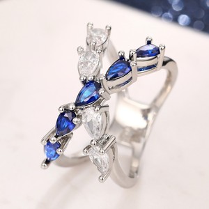 Anello Classico a Goccia Bicolore con Design a Croce per Donna - Product Image 6