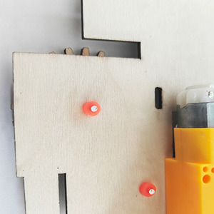 Kit d'assemblage de robot à engrenages en bois Hanwenge Factory Direct - Jouets éducatifs STEM <span class=keywords><strong>Montessori</strong></span> pour enfants de 4 à 14 ans, commande manuelle - Product Image 4