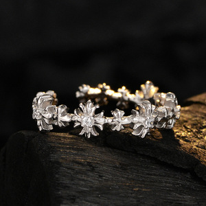 Anillo Abierto Minimalista Estilo Coreano Nexus con Cielo Estrellado de Cristal Pequeño y Galvanoplastia, Diseño de Nicho Estilo Frío de Instagram para Mujer - Product Image 4