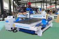 Fresadora CNC de 3 Ejes Personalizada de 1300*2500 mm con Eje Rotatorio para Piezas de Trabajo con Formas Cilíndricas Complejas