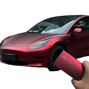 Selbstklebende Autofolie PPF-Vinylfolie in Matt Rot Schwarz, Farbwechselndes PVC, Sandfest, Kratzfest und UV-beständig für die komplette Fahrzeugvollverklebung - Product Image 2