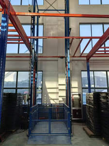 <span class=keywords><strong>Monte</strong></span>-<span class=keywords><strong>charge</strong></span> sur rail avec capteurs de sécurité avancés et contrôle d'accès simplifié pour un levage efficace en entrepôt - Product Image 3