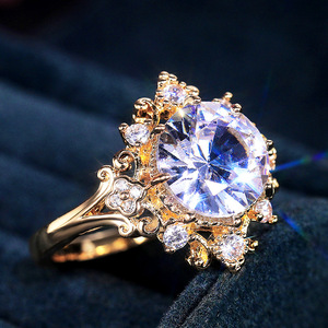 Anello con cristalli rotondi per donna, accessori minimalisti per la moda quotidiana e per le feste - Product Image 4
