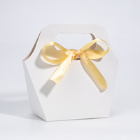 Sac en papier écologique Xiyu avec poignée créative pour gâteaux, cosmétiques, emballage cadeau, design personnalisé, nouveau, vente en gros