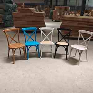 Chaises empilables robustes <span class=keywords><strong>de</strong></span> style rustique <span class=keywords><strong>de</strong></span> qualité commerciale à dossier en X pour réceptions <span class=keywords><strong>de</strong></span> mariage romantiques - Product Image 1
