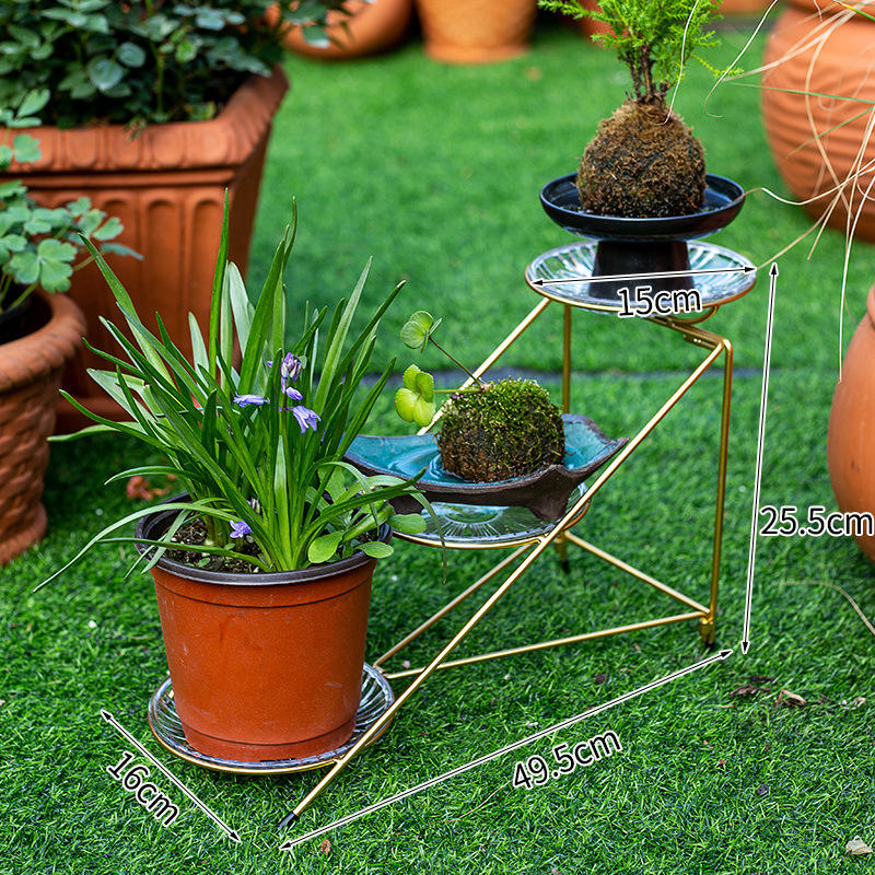 Trapezoidal triangular acrylic frame