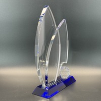 Trophée en verre Liuli aux caractéristiques chinoises, artisanat populaire, trophée transparent personnalisé en cristal