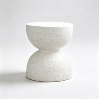 Table basse sculpturale torsadée, durable, portable et moderne – Utilisation intérieure/extérieure, mobilier texturé pour salon, décoration intérieure