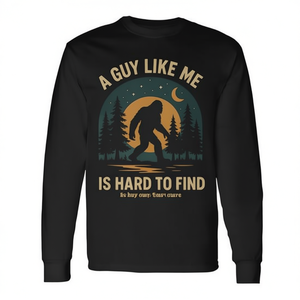 Camiseta de manga larga Bigfoot Retro Sasquatch, diseño de A Guy Like Me Is Hard To Find - Product Image 2