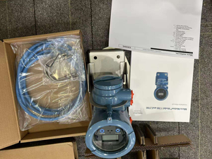 เครื่องส่งสัญญาณวัดอัตราการไหลของมวล Emersons Micro-Motion 1700 Coriolis, เครื่องวัดอัตราการไหลแบบติดตั้งภาคสนาม มีสินค้าในสต็อก - Product Image 2
