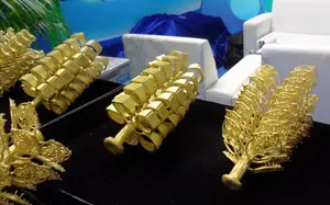 आभूषण कास्टिंग उपकरण मशीनें वैक्यूम प्रेशर कास्टिंग मशीन 1-2KG स्वचालित सोना चांदी की अंगूठी चूड़ी कास्टिंग किट