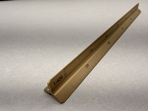 Regla Triangular de Latón de 90 Grados para Medir, Construcción Tejida con Artesanía Inigualable - Product Image 5