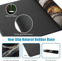 Grand tapis de souris de jeu en marbre noir et or avec repose-poignet, design de dessin animé, base en caoutchouc imperméable antidérapante, bords cousus