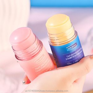 แฮนด์ ฟุต แอนตี้แคร็ก รีแพร์ สติ๊ก โซลิด บาล์ม มอยส์เจอร์ไรซิ่ง แคร์ สำหรับผิวแห้ง ให้ผิวเรียบเนียน ปกป้องผิวทุกวัน - Product Image 4