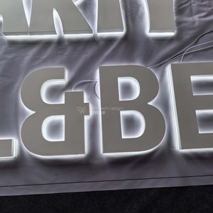 Plaque signalétique LED personnalisée |   Lettres rétroéclairées en acier inoxydable 304 de précision pour usage intérieur, <span class=keywords><strong>peinture</strong></span> blanche, avec base en <span class=keywords><strong>acrylique</strong></span> - Product Image 5