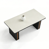 Ensemble de table et de chaises à manger en pierre carrée italienne, design minimaliste moderne pour la maison et l'hôtel