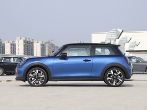 <span class=keywords><strong>MINI</strong></span> 2025 2.0T <span class=keywords><strong>COOPER</strong></span> S Artist Hatchback, berline 3 portes, 4 places, avec moteur 2.0T 204 ch L4, idéale pour les trajets quotidiens - Product Image 3