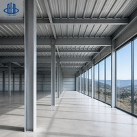 Pavillon d'exposition en acier à grande portée avec auvent architectural et mur-rideau en verre