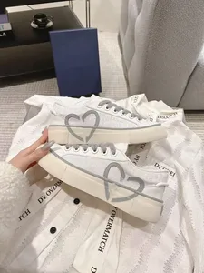 2026 <b>Top</b> Hot Selling Designer Inspired Heart Sneakers Platform Canvas Shoes Fashion Casual Low <b>Top</b> Sneakers for Women Wholesale - Product Image 4