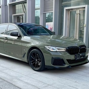 Vinilo para Rotulación de Vehículos, Verde Caqui, PET de Alto Brillo, 8.5mil, con Liberación de Aire, Auto-Reparable, para Recubrimiento Completo de Automóviles, Película de Cambio de Color, PPF - Product Image 1