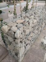 Caisse en gabion en treillis soudé en acier galvanisé à mailles carrées pour la protection des rives et la construction de maisons