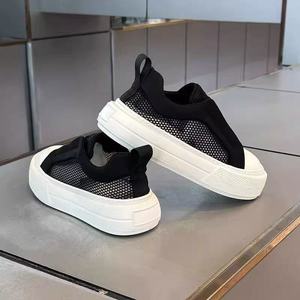 Zapatos de Hombre, Nueva Tendencia Primavera 2026 - Zapatillas Deportivas y Casuales para Hombre con un Toque de Alta Gama - Zapatillas Blancas Modernas - Product Image 4