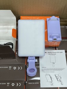 Lampe à clip LED pour téléphone 5W rechargeable, idéale pour <span class=keywords><strong>TikTok</strong></span> et les vidéos courtes - Product Image 4