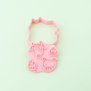<span class=keywords><strong>Ferme</strong></span> série 3D dessin animé bricolage Animal <span class=keywords><strong>ferme</strong></span> Animation imprimé Biscuit moule en plastique <span class=keywords><strong>emporte</strong></span>-pièces pour faire des Biscuits uniques - Product Image 2