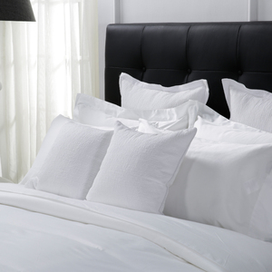 <span class=keywords><strong>Set</strong></span> biancheria da letto per hotel di alta qualità lenzuolo copripiumino per uso domestico <span class=keywords><strong>Set</strong></span> copripiumino piatto doppio bianco <span class=keywords><strong>100</strong></span> <span class=keywords><strong>cotone</strong></span> - Product Image 5