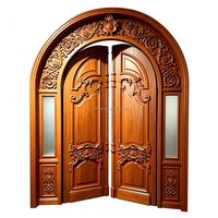 Porte d'entrée arquée de style espagnol haut de gamme, fabriquée à la main en aulne massif noueux pour villas de luxe et propriétés.