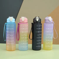 Sports de plein air Fitness 2 litres bouteille d'eau de motivation en plastique de grande capacité avec couvercle rebond tasse givrée avec autocollants mignons