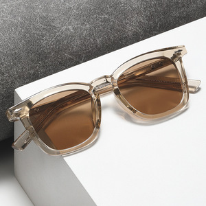 Nouvelles lunettes de soleil à monture carrée pour hommes, monture noire en PC, protection UV400, classe 2, design à la mode - Product Image 2