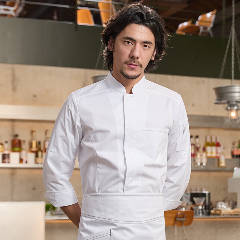 Top bianco con maniche lunghe
