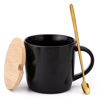 Mug en céramique de haute qualité 401-500 ml, finition brillante, couvercle en bois, cuillère, logo personnalisable, résistant à la chaleur, durable, multicolore