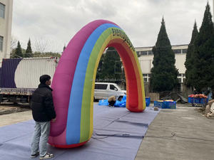 قوس قزح قابل للنفخ لتزيين فعاليات مهرجان الفخر - Product Image 2