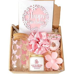 Coffret cadeau spa en verre rose avec bougie parfumée pour filles, coffret de soins personnels, cadeaux d'anniversaire pour elle - Product Image 1